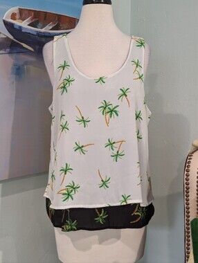 Chenault Flowy Tank Top with Palm Tree Print